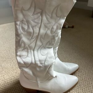 Billini White Embroidered Heeled Boots